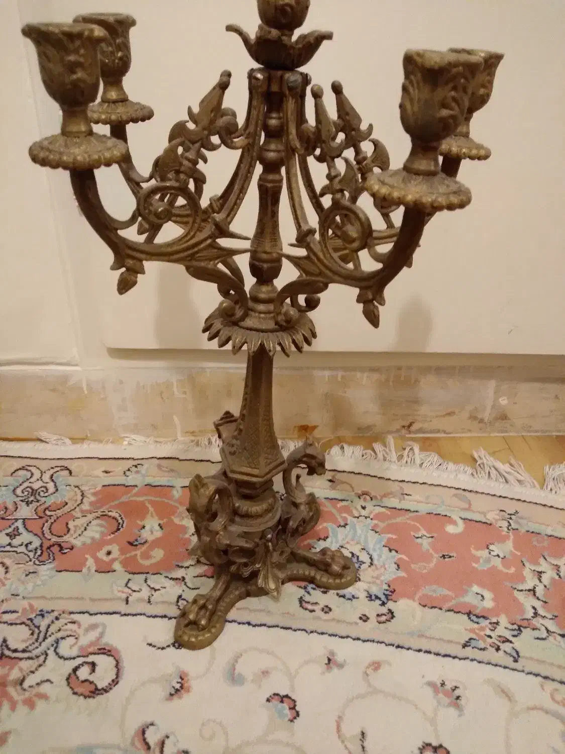 شمعدان  قدیمی|کلکسیون اشیاء عتیقه|کرج, عظیمیه|دیوار