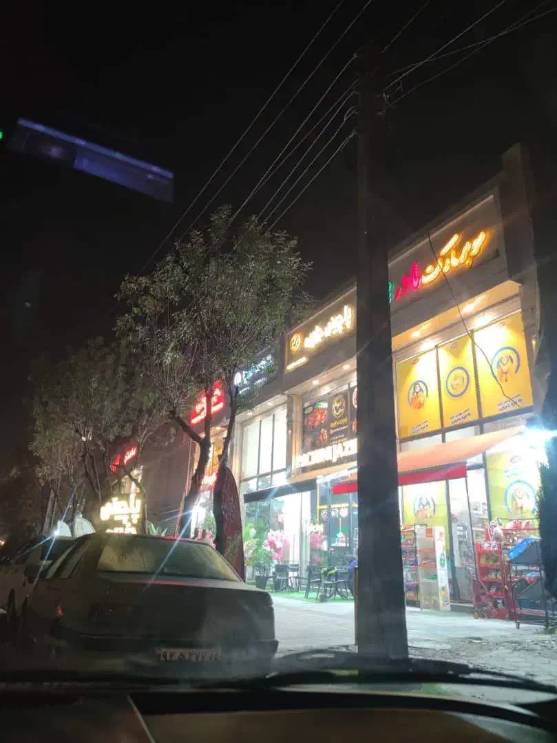 اجاره مغازه ۱۵۰ متری میدان لاکانی|اجارهٔ مغازه و غرفه|رشت, پارک شهر|دیوار