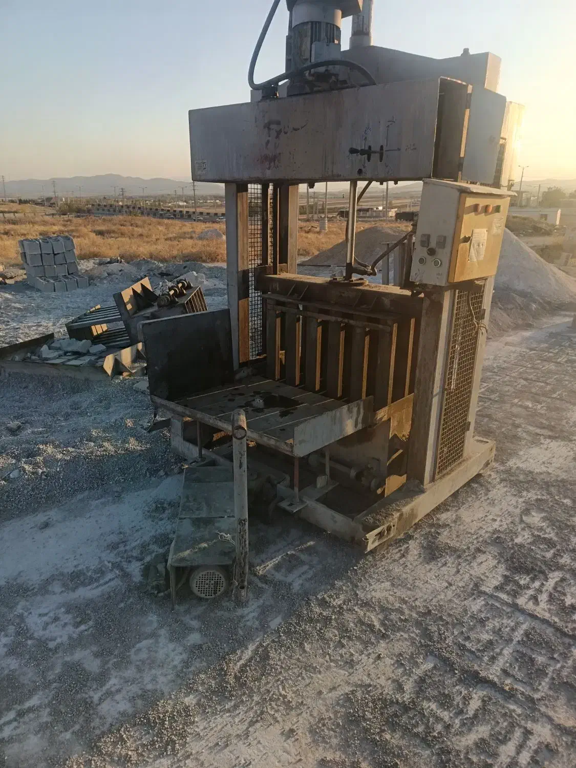 دستگاه جدول زنی|ماشینآلات صنعتی|سپیدان, |دیوار