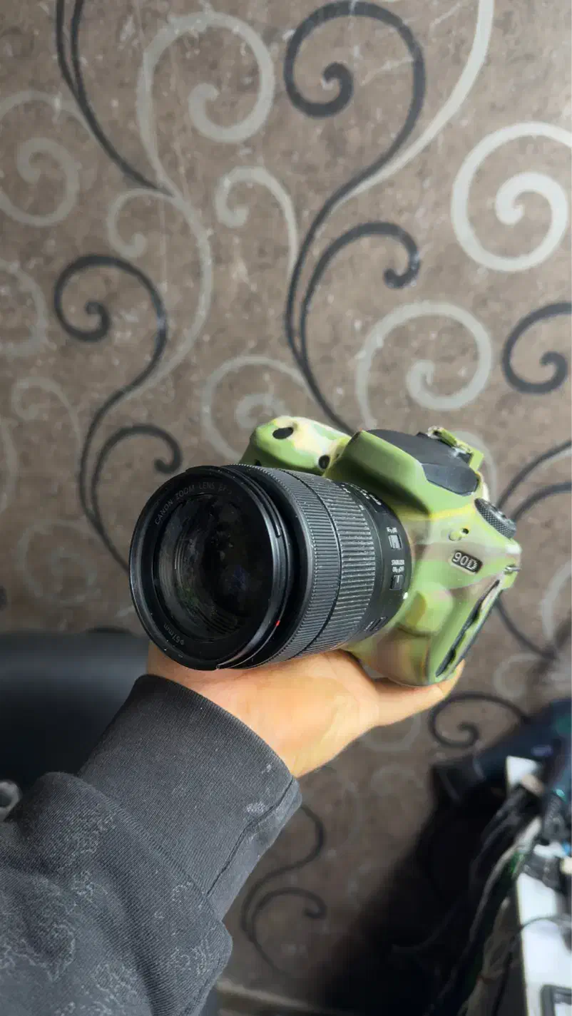 دوربین کنون 90D در حد نو|دوربین عکاسی و فیلم‌برداری|رامسر, |دیوار