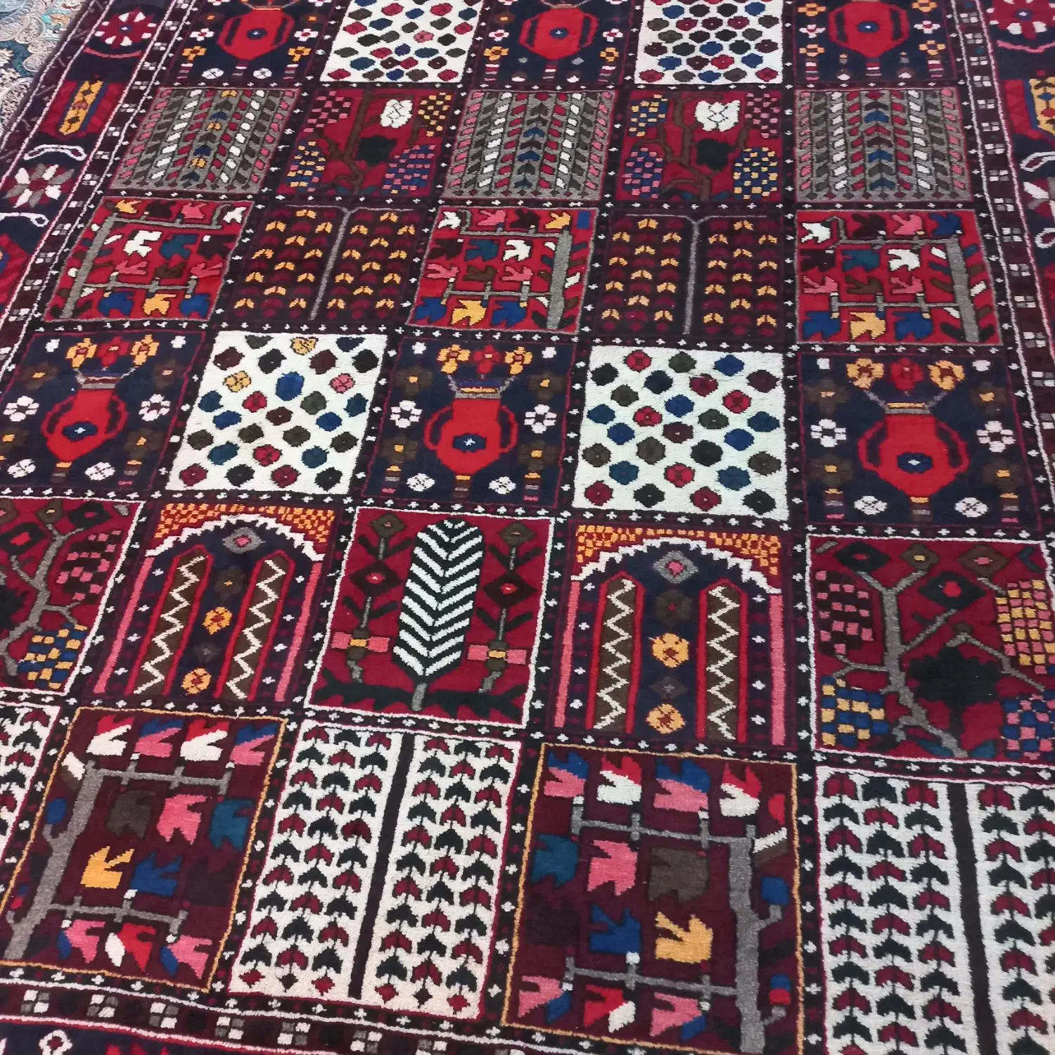 فرش ۶ متری خشتی بختیاری دستبافت|فرش|بومهن, |دیوار