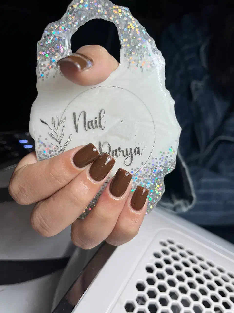 کاشت ناخن فقط ۳۰۰ در کنارش ژلیش پا رایگان|خدمات آرایشگری و زیبایی|اردبیل, |دیوار