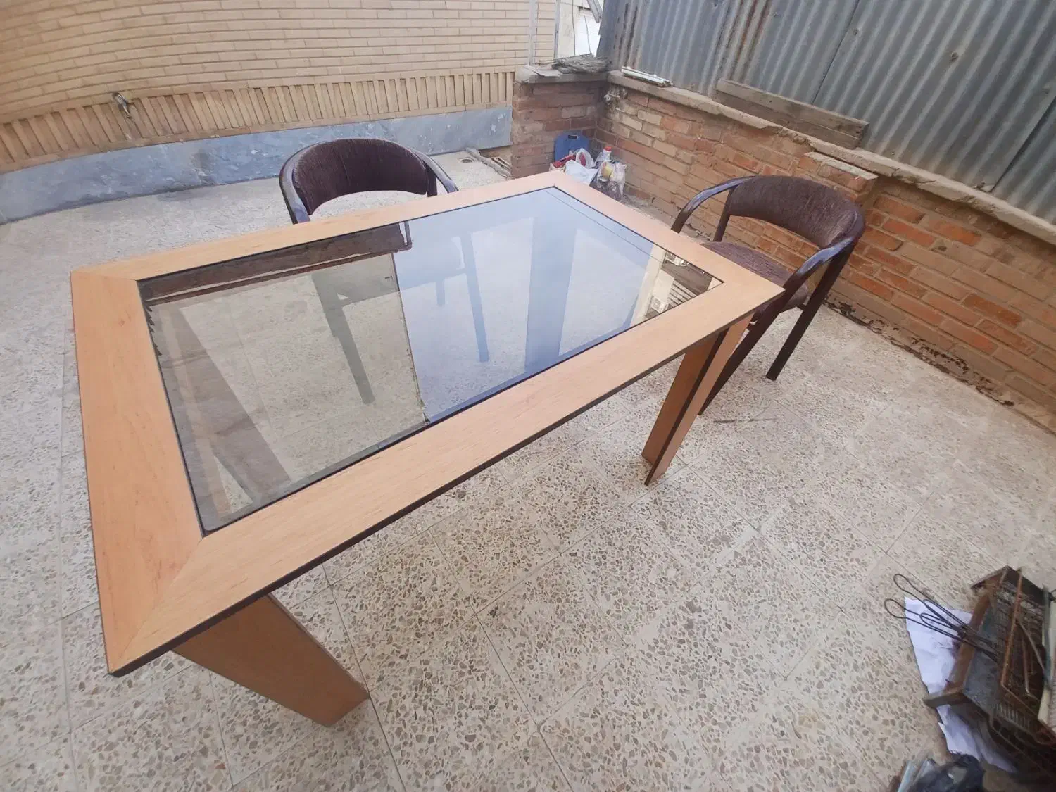 میز|میز و صندلی غذاخوری|اهواز, کمپلو شمالی|دیوار