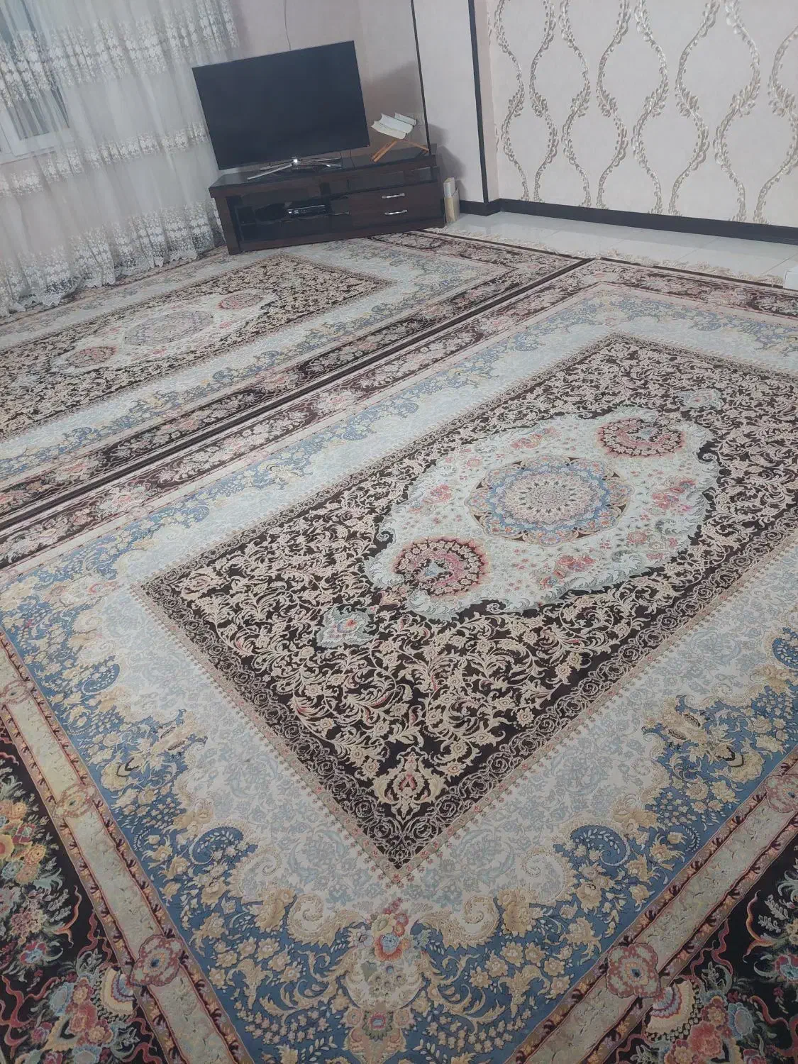 مبل فرش زیر تلویزیونی|مبلمان خانگی و میز عسلی|شیراز, لاله|دیوار