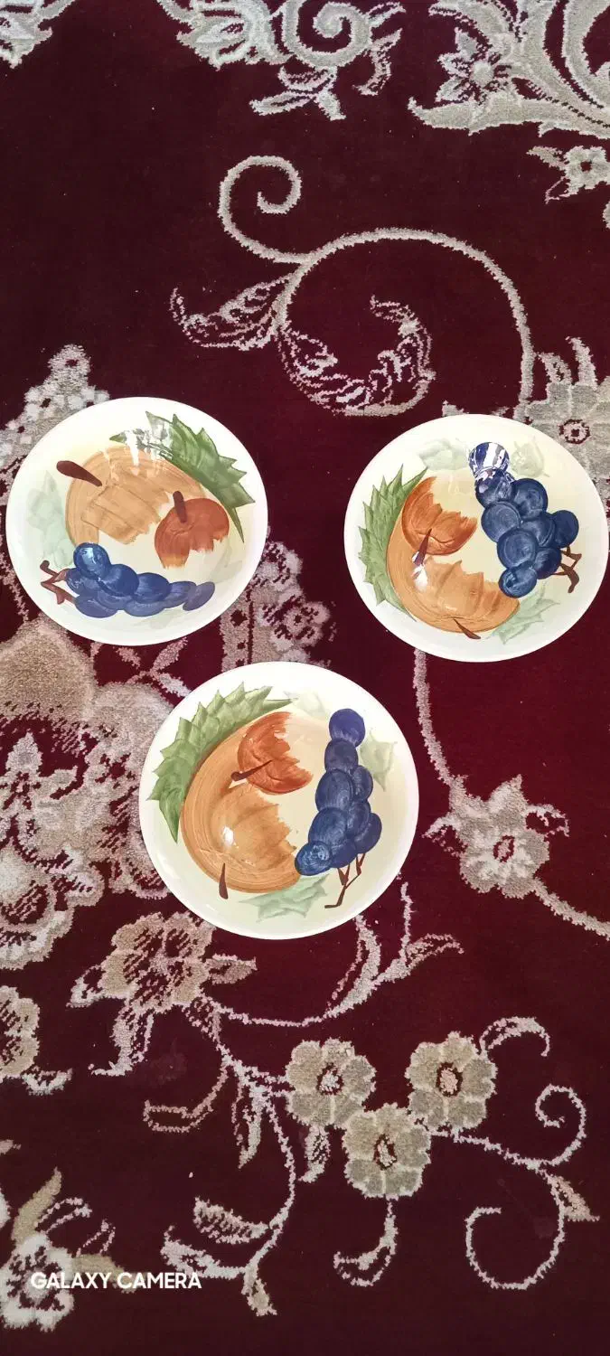 ظروف قدیمی نونو|کلکسیون اشیاء عتیقه|بروجرد, |دیوار