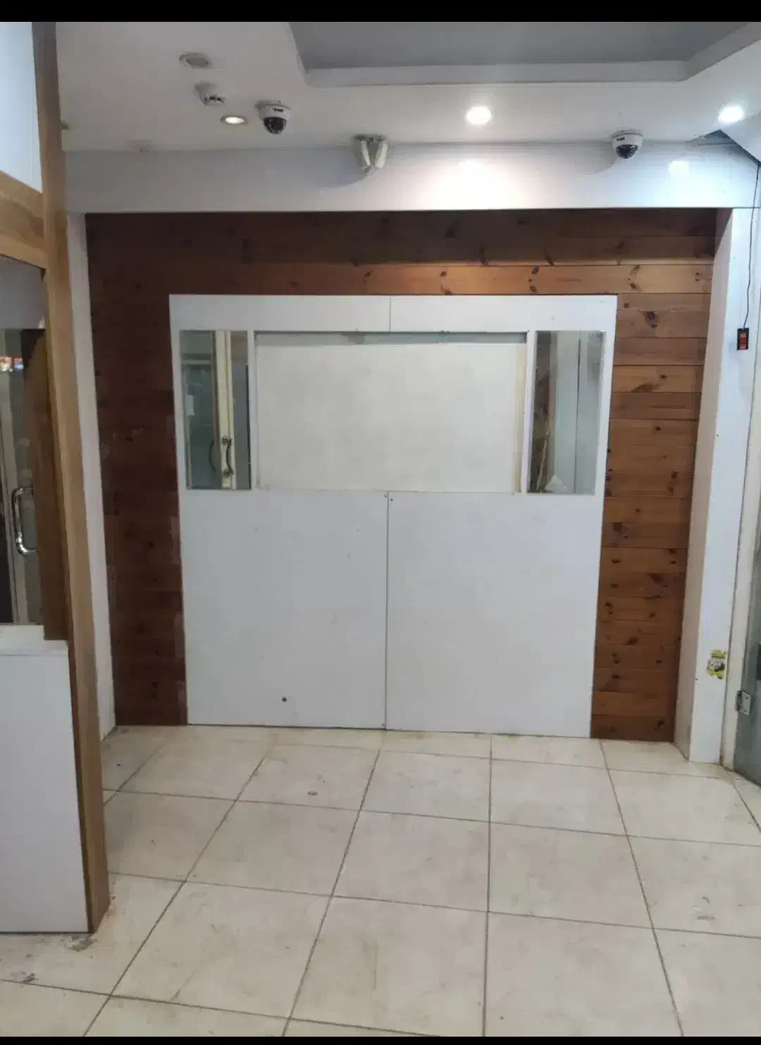 ۲۰متر مغازه لوکس چهار راه فرهنگ|اجارهٔ مغازه و غرفه|خرم‌آباد, |دیوار