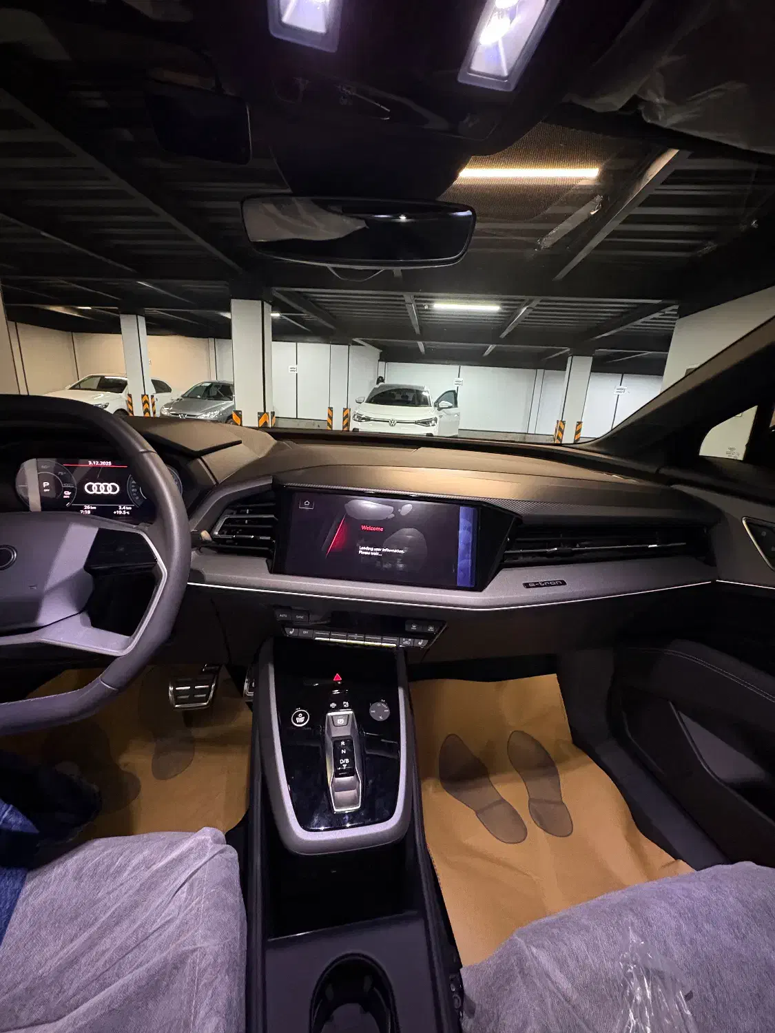 ائودی تیپ۴|خودرو سواری و وانت|تهران, گاندی|دیوار