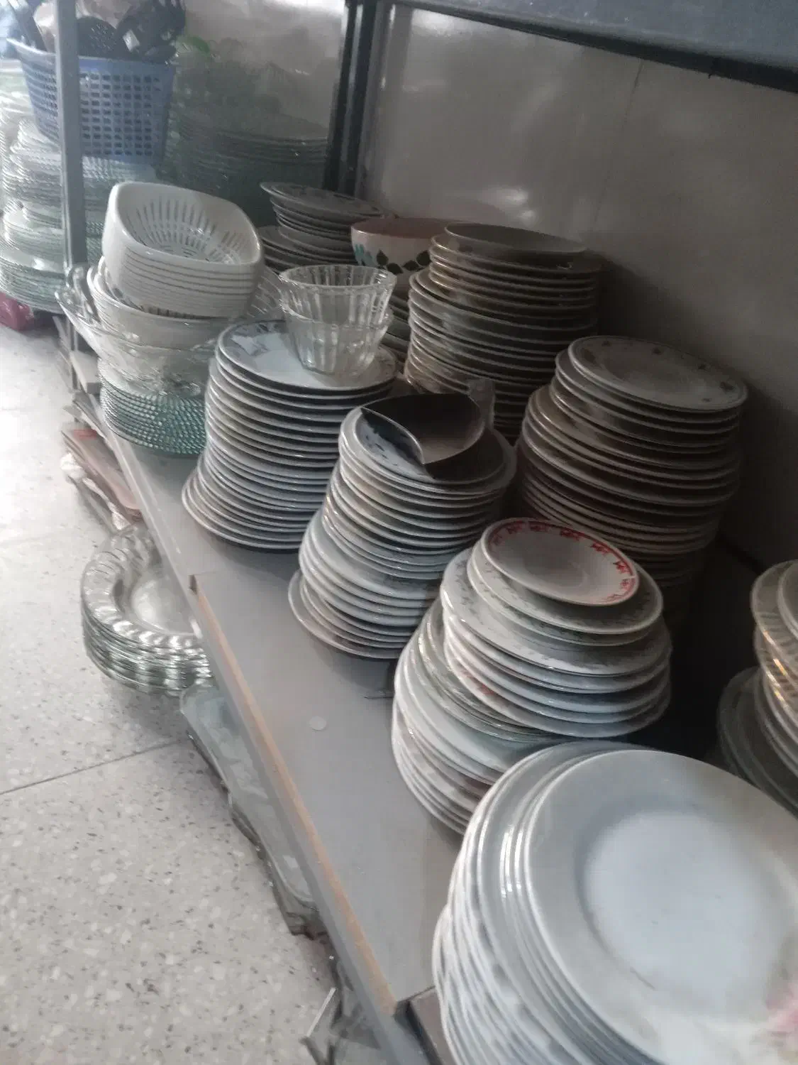 دستی ۶۰ هزار|ظروف سرو و پذیرایی|سنندج, |دیوار