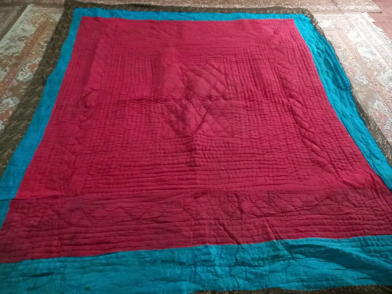 لاحاف کرسی|رختخواب، بالش، پتو|خمینی‌شهر, |دیوار