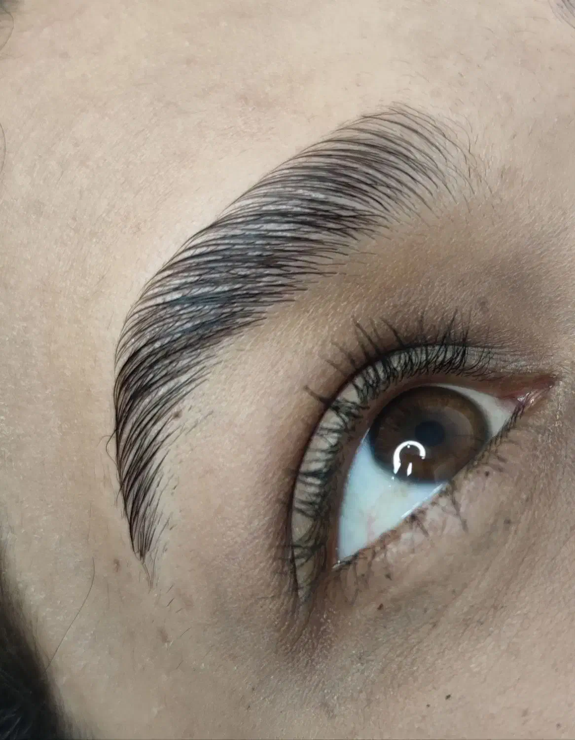 پاکسازی تخصصی پوست صورت لیفت و لمینت مژه و ابرو|خدمات آرایشگری و زیبایی|قشم, |دیوار