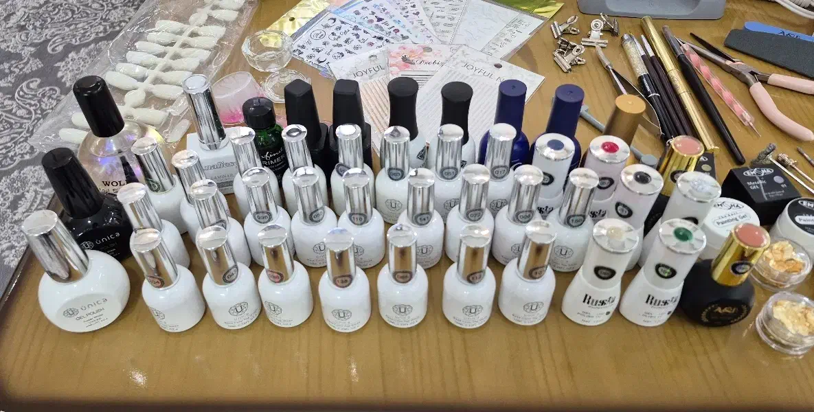 وسایل کاشت ناخن|آرایشی، بهداشتی، درمانی|برخوار, |دیوار