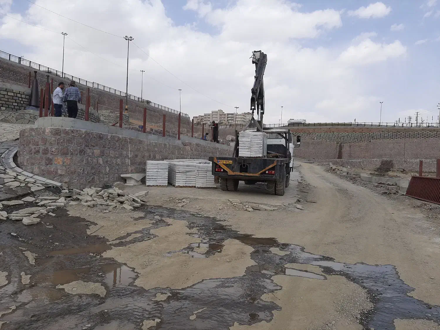 جرثقیل و بالابر|خدمات حمل و نقل|سنندج, |دیوار