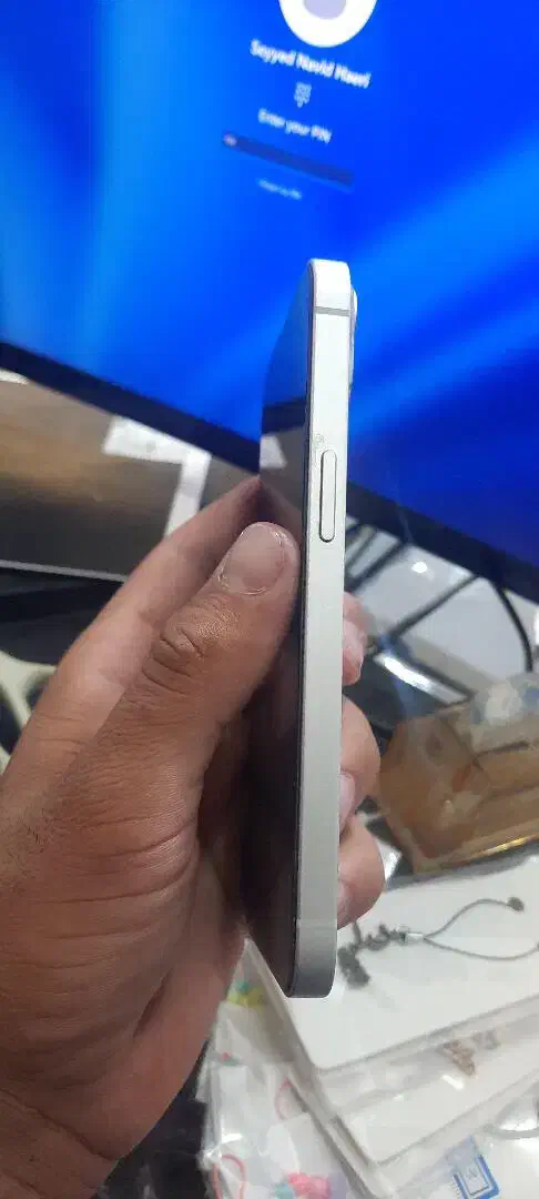 iPhone 13نرمال|موبایل|مشهد, کارگران|دیوار