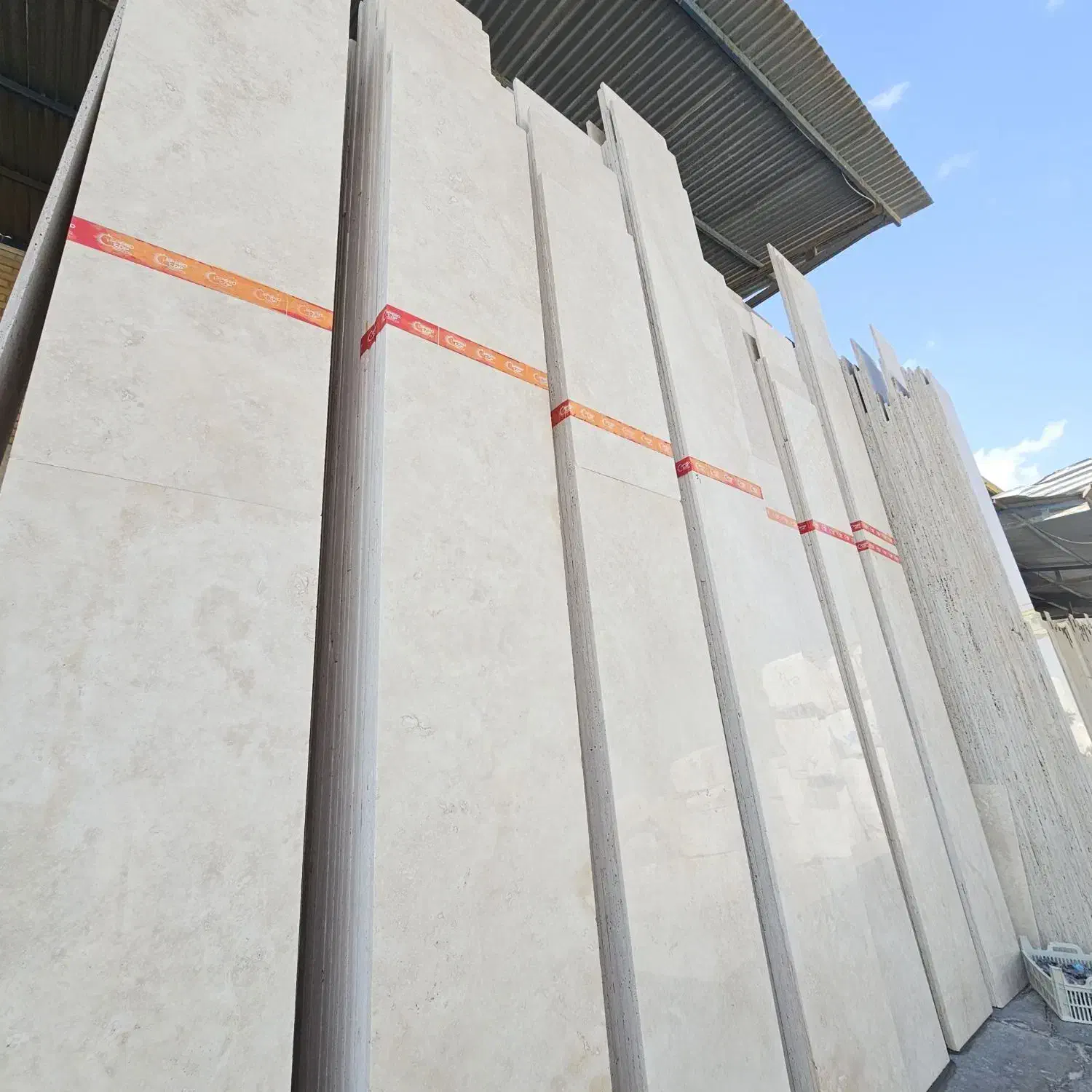 *//راه حل حرفه ای برای نمای ساختمان های بلند|حراج|برازجان, |دیوار