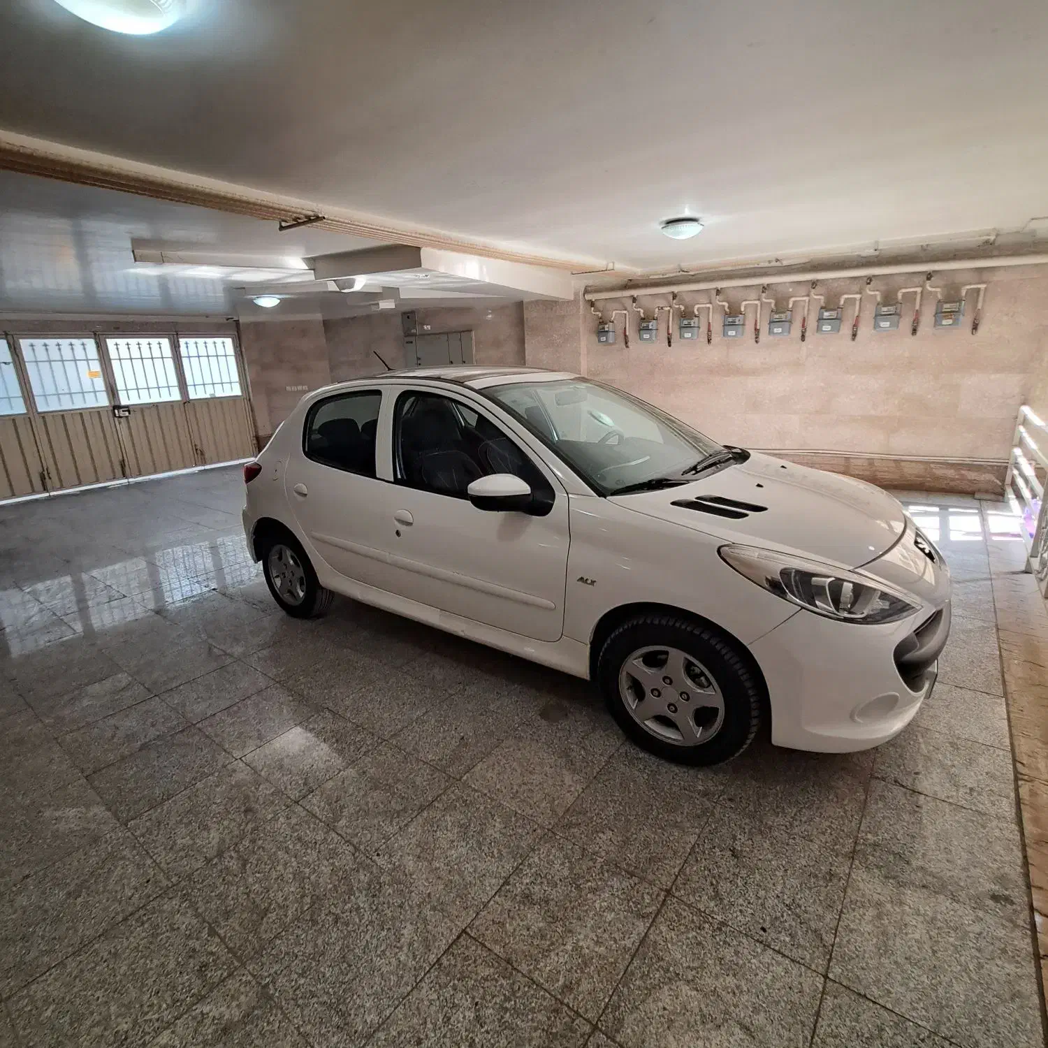 ۲۰۷ اتومات سقف پانا|خودرو سواری و وانت|تهران, حشمتیه|دیوار