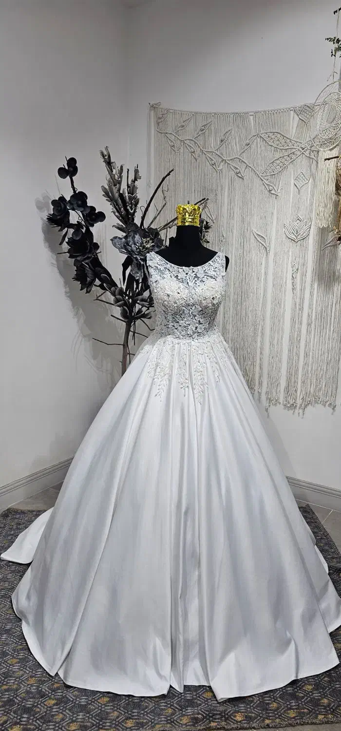 ۱۰ عدد لباس عروس برای فروش زیر قیمت|لباس|اهواز, کیانپارس |دیوار