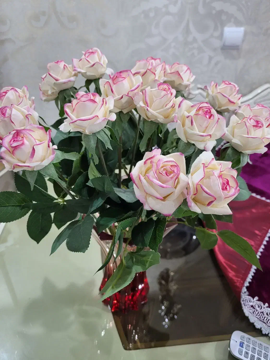 گل رز لب صورتی|گل مصنوعی|قزوین, |دیوار