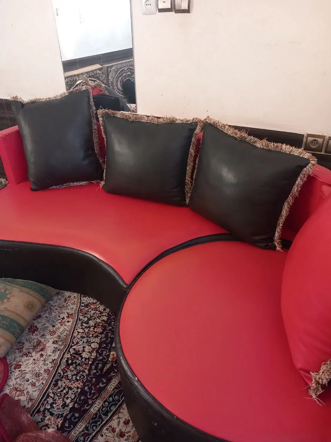 مبل|مبلمان خانگی و میز عسلی|صدرا-فارس, فاز ۱|دیوار