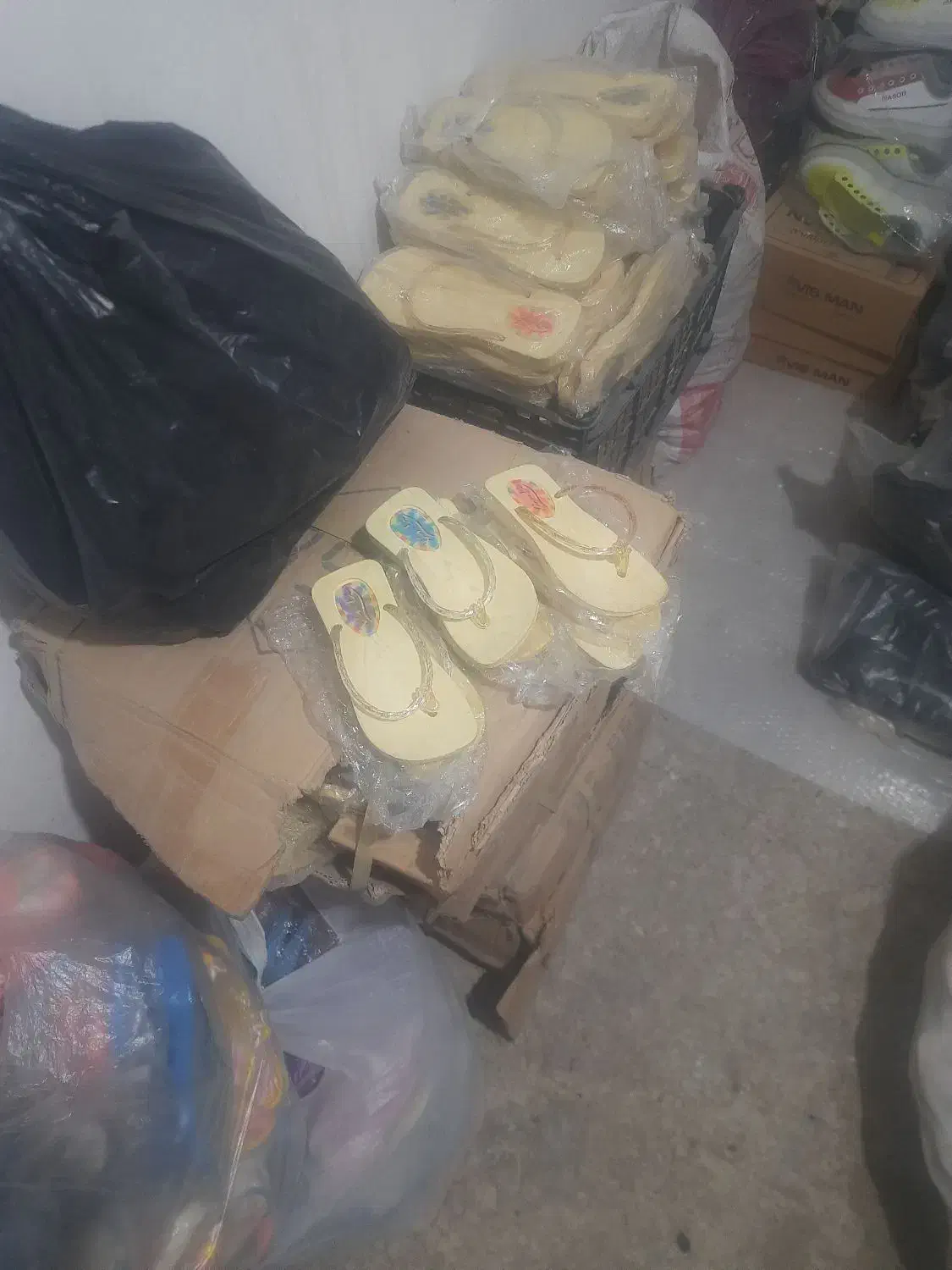 دمپای انگشتی دخترانه،زنانه یکجا|کیف، کفش، کمربند|اصفهان, حصه جنوبی|دیوار