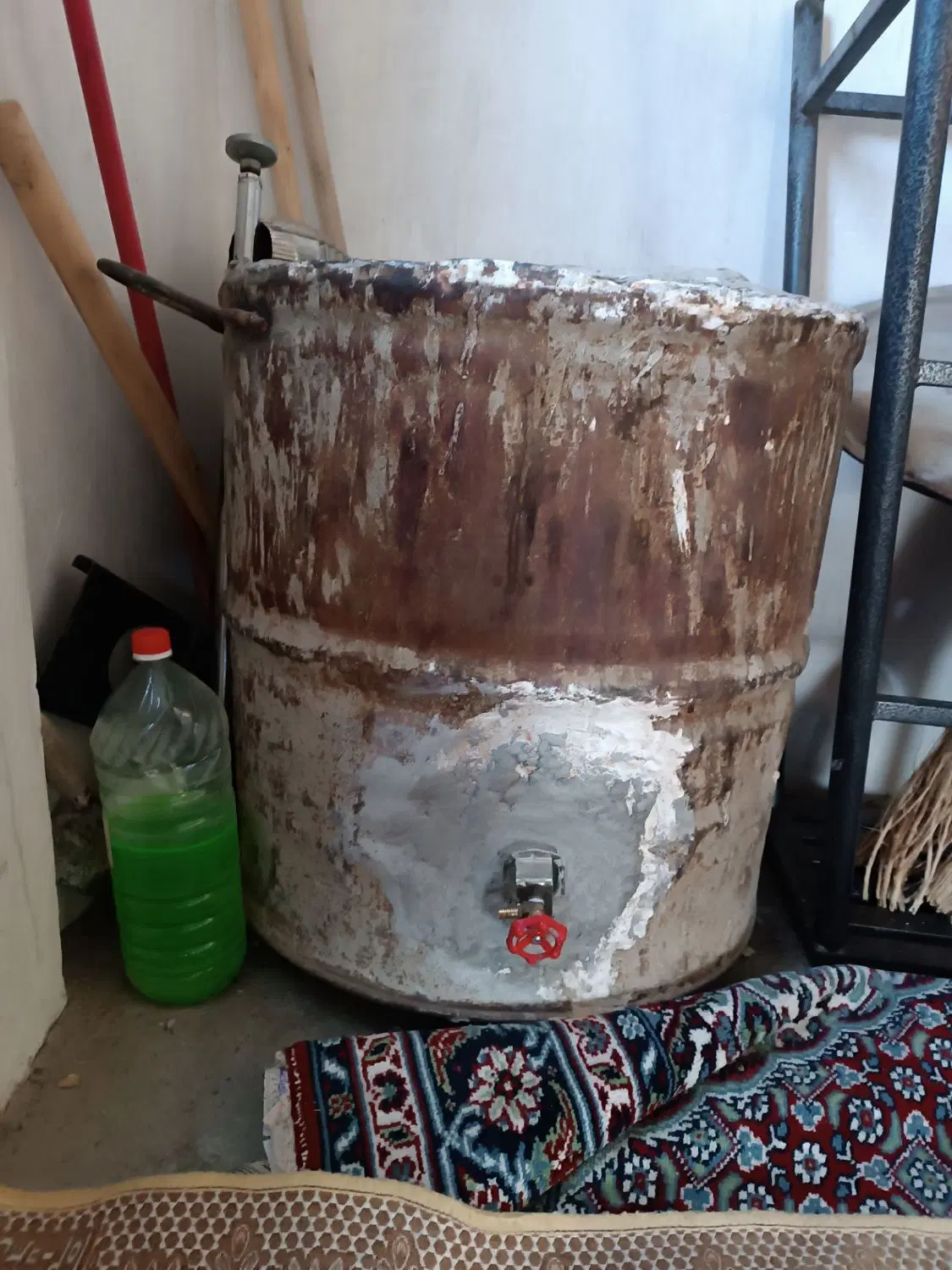 تنور گلی|ظروف پخت‌وپز|سنندج, |دیوار