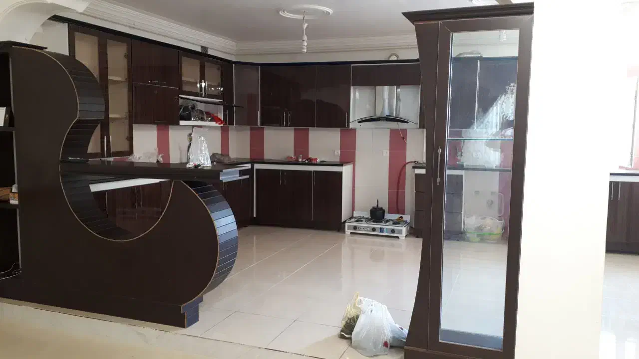 فروش آپارتمان سه طبقه. ایوان|فروش آپارتمان|ایوان, |دیوار