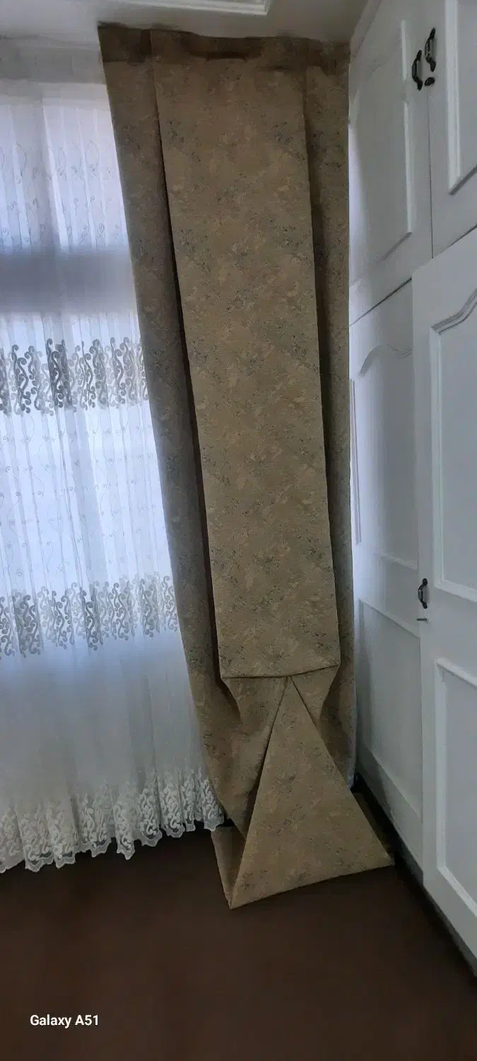 پرده حریر گلدوزی و پنل|پرده، رانر، رومیزی|فلاورجان, |دیوار