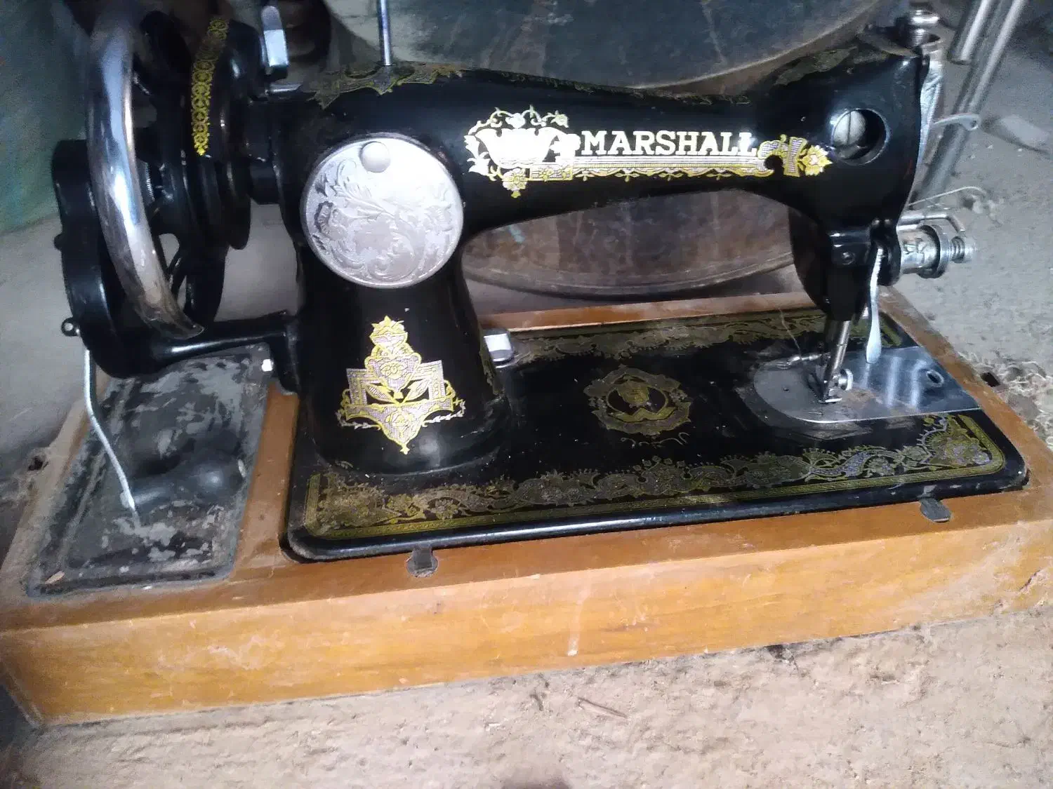 چرخ‌خیاطی|چرخ خیاطی و ریسندگی|قائن, |دیوار