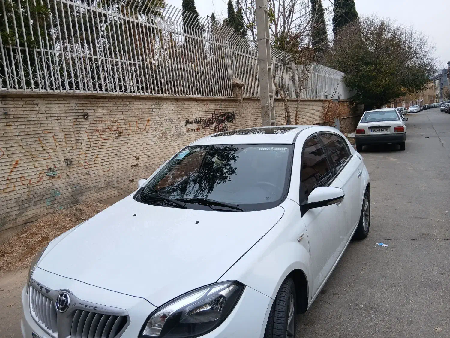 برلیانس اچ ۳۲۰|خودرو سواری و وانت|شیراز, ارم|دیوار