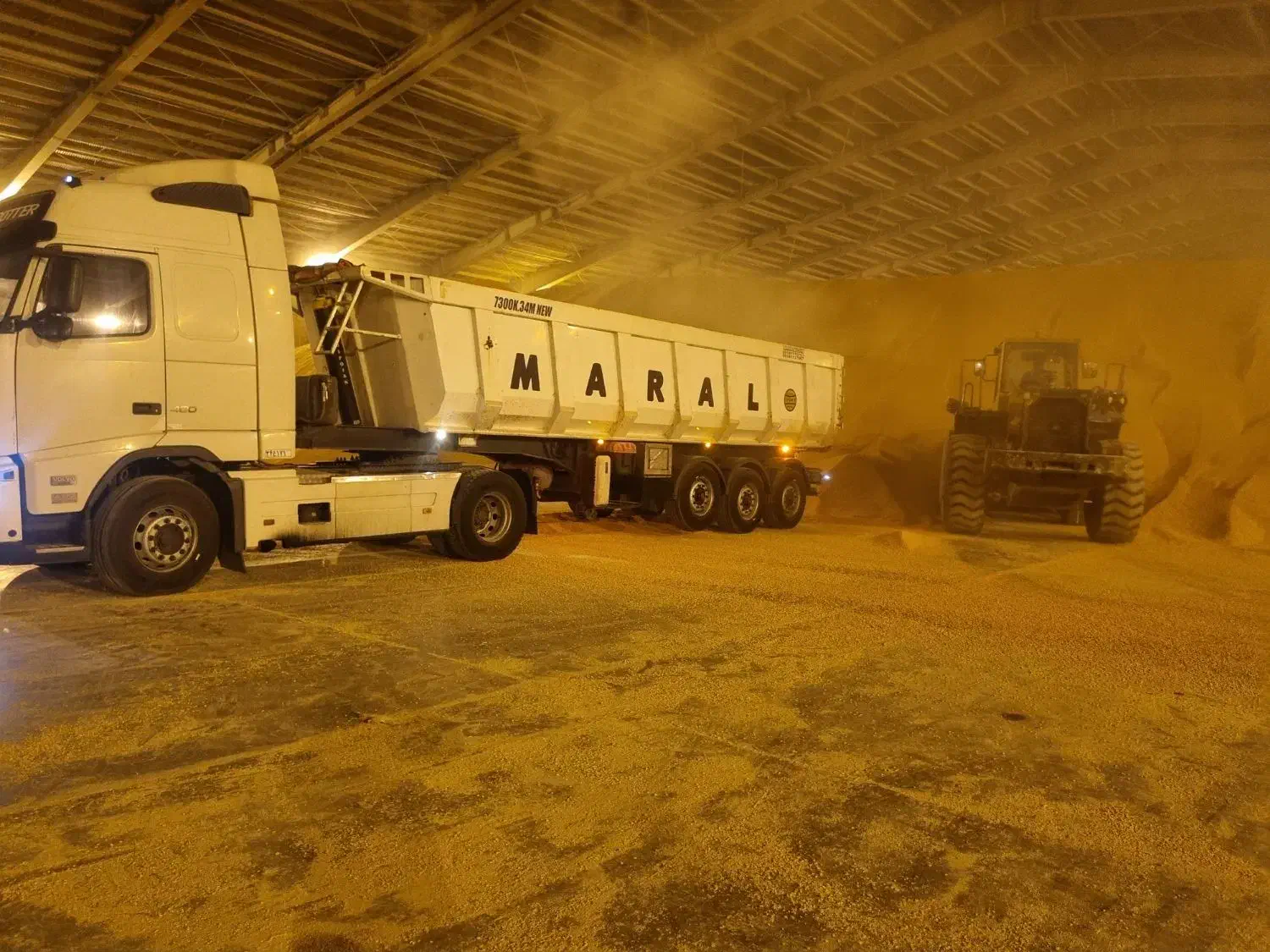 اف اچ ۴۸۰ بدون رنگ سالم و آمده به کار و نمونه|خودرو سنگین|اهواز, فدک|دیوار