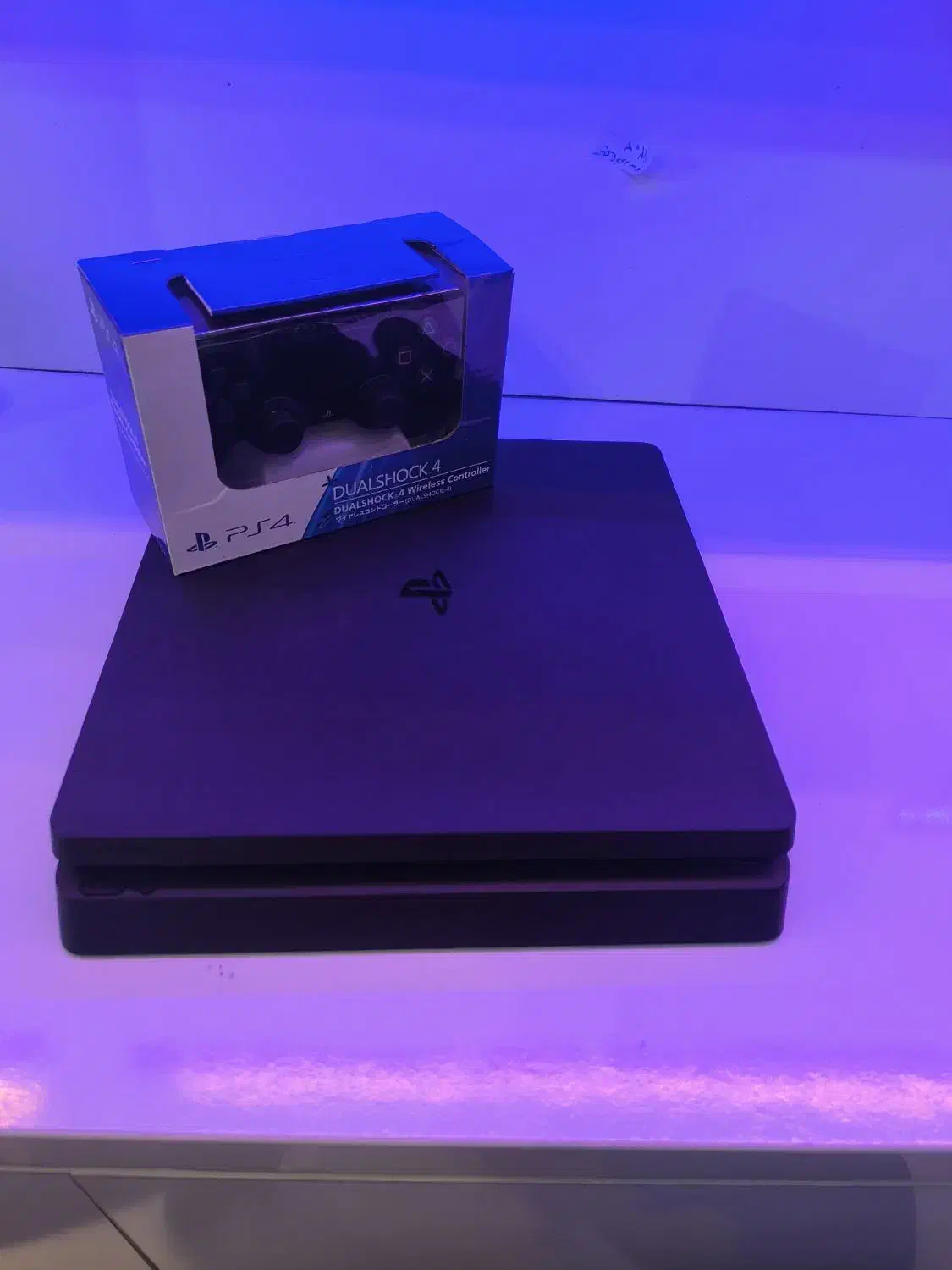 ps4 slim در حد|کنسول، بازی ویدئویی و آنلاین|رشت, استقامت ۲|دیوار