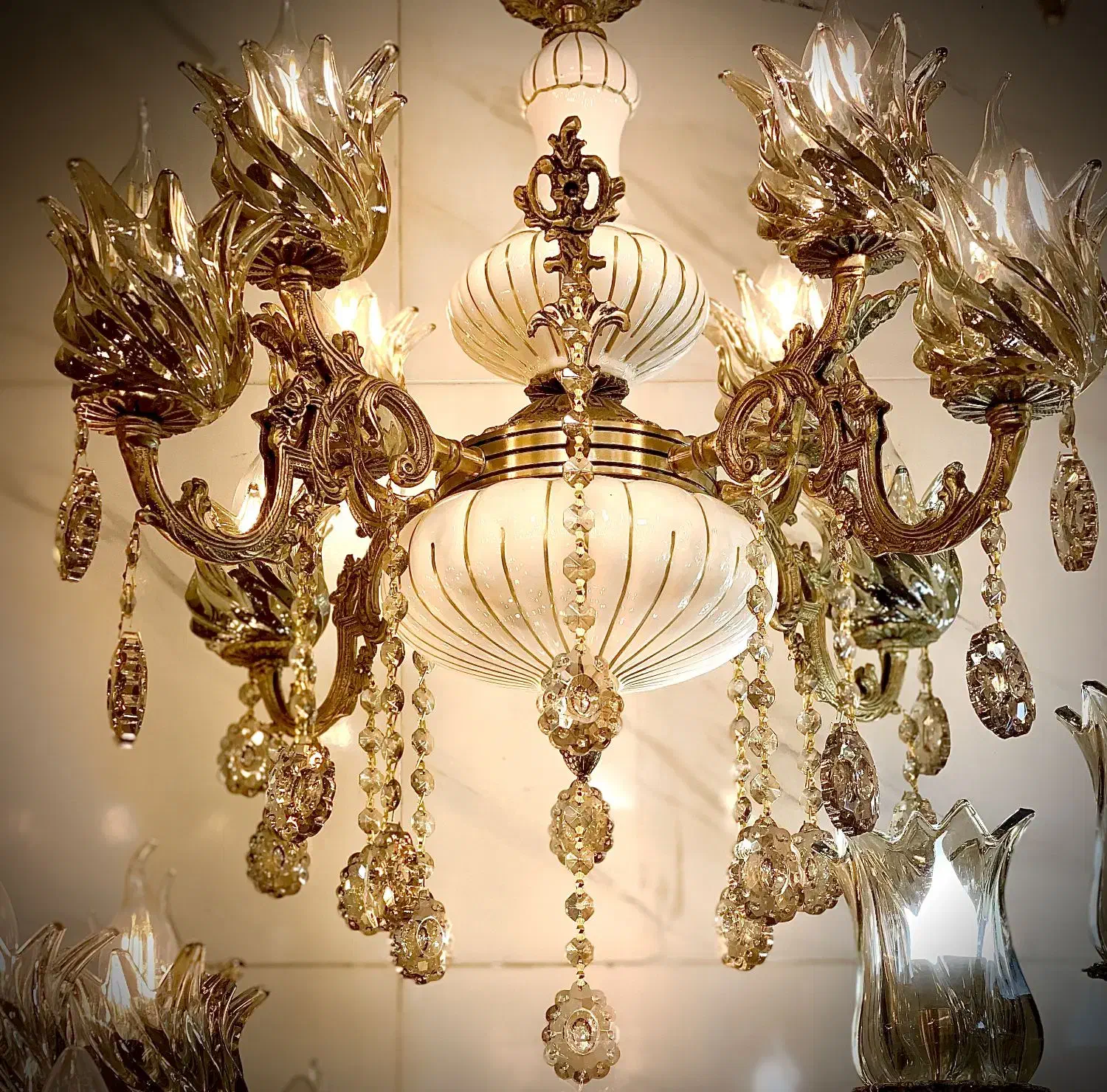 انواع لوستربرنزی (کارگاه لوسترسازی)lostermehraban|لوستر و چراغ آویز|تبریز, |دیوار