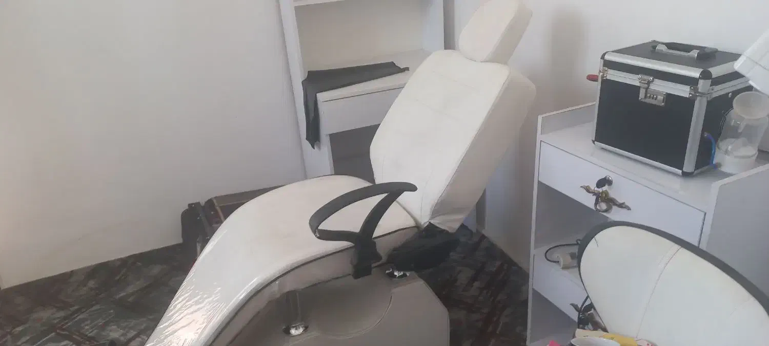 صندلیمیکاپ|آرایشگاه و سالنهای زیبایی|اصفهان, دوطفلان|دیوار