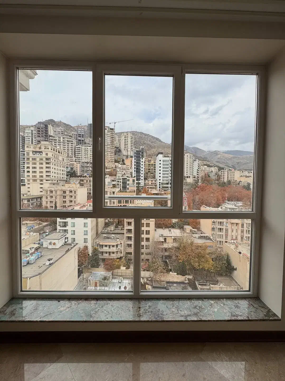 اندرزگو 270م برج باغ با متریال قوی مشاعات Full