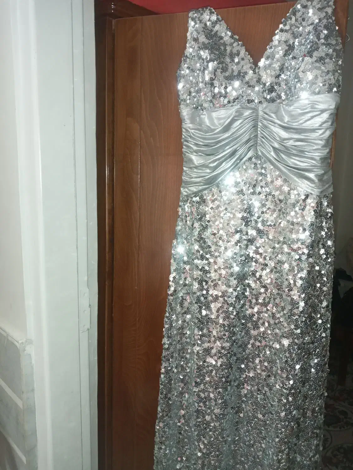 لباس زنانه|لباس|کاشان, ولیعصر|دیوار