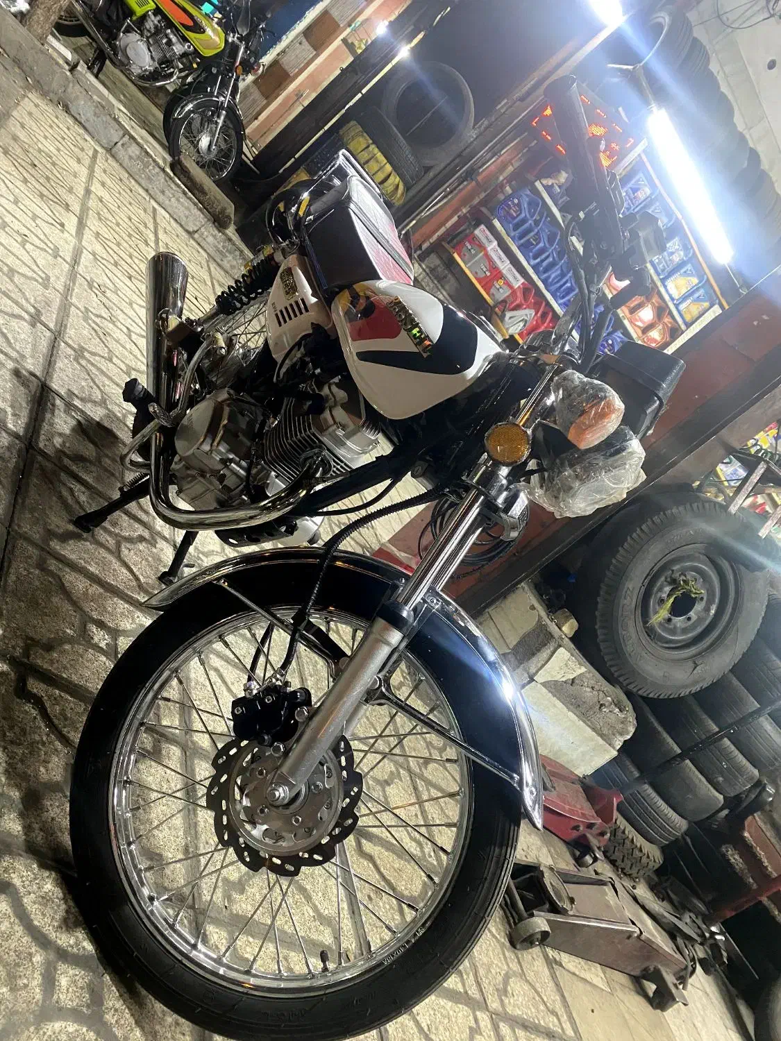 موتور هندا ۱۲۵ خشک|موتورسیکلت|قم, انسجام|دیوار