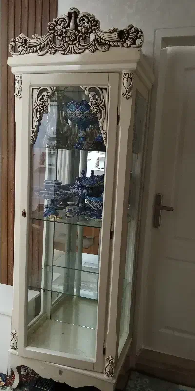 بوفه|بوفه، ویترین، کنسول|مهاجران, |دیوار