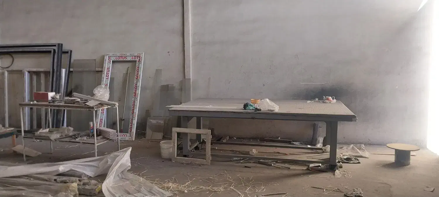 اجاره سوله بهمراه دستگاه یوپی وی سی و میز برش شیشه|اجارهٔ دفتر صنعتی، کشاورزی، تجاری|رباطکریم, شهرک صنعتی زوارهای|دیوار