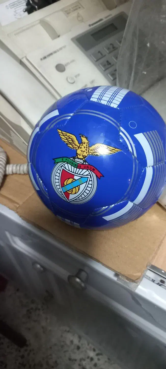 توپ فوتسال بنفیکا سایز۴|ورزشهای توپی|زنجان, |دیوار