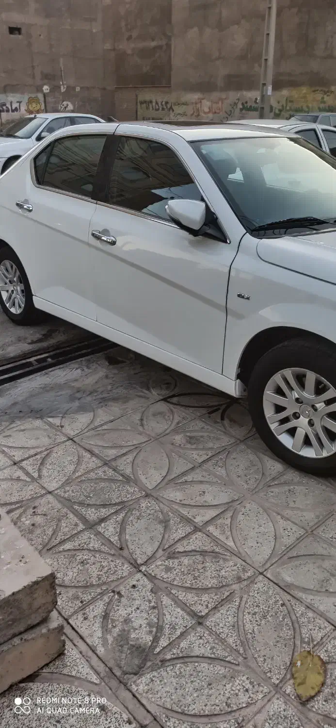 دنا پلاس سانروف دار|خودرو سواری و وانت|قرچک, میرزائی شمالی|دیوار