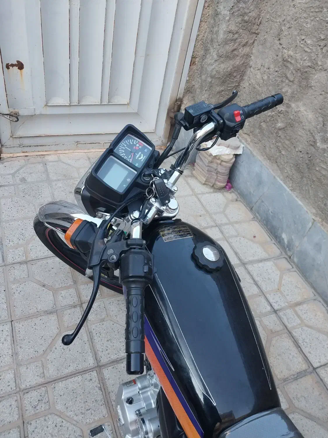 موتور احسان ۲۰۰cc|موتورسیکلت|شیراز, شهرک مطهری|دیوار