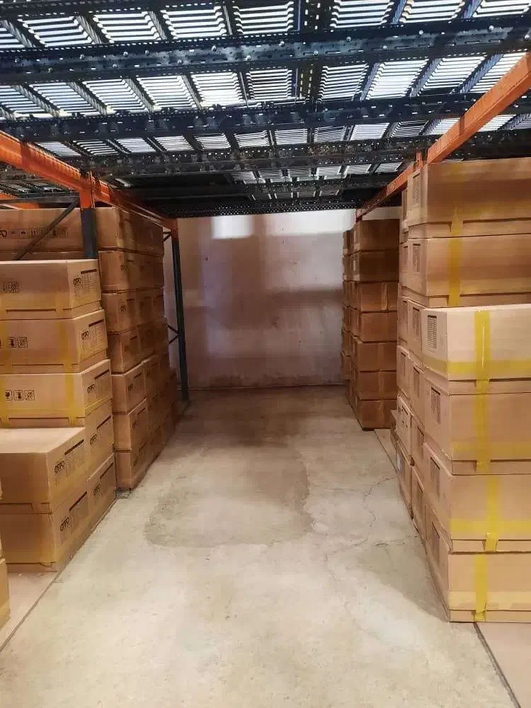 بالکن ارتفاع 5 متری با قفسه|فروشگاه و مغازه|قمرود, |دیوار