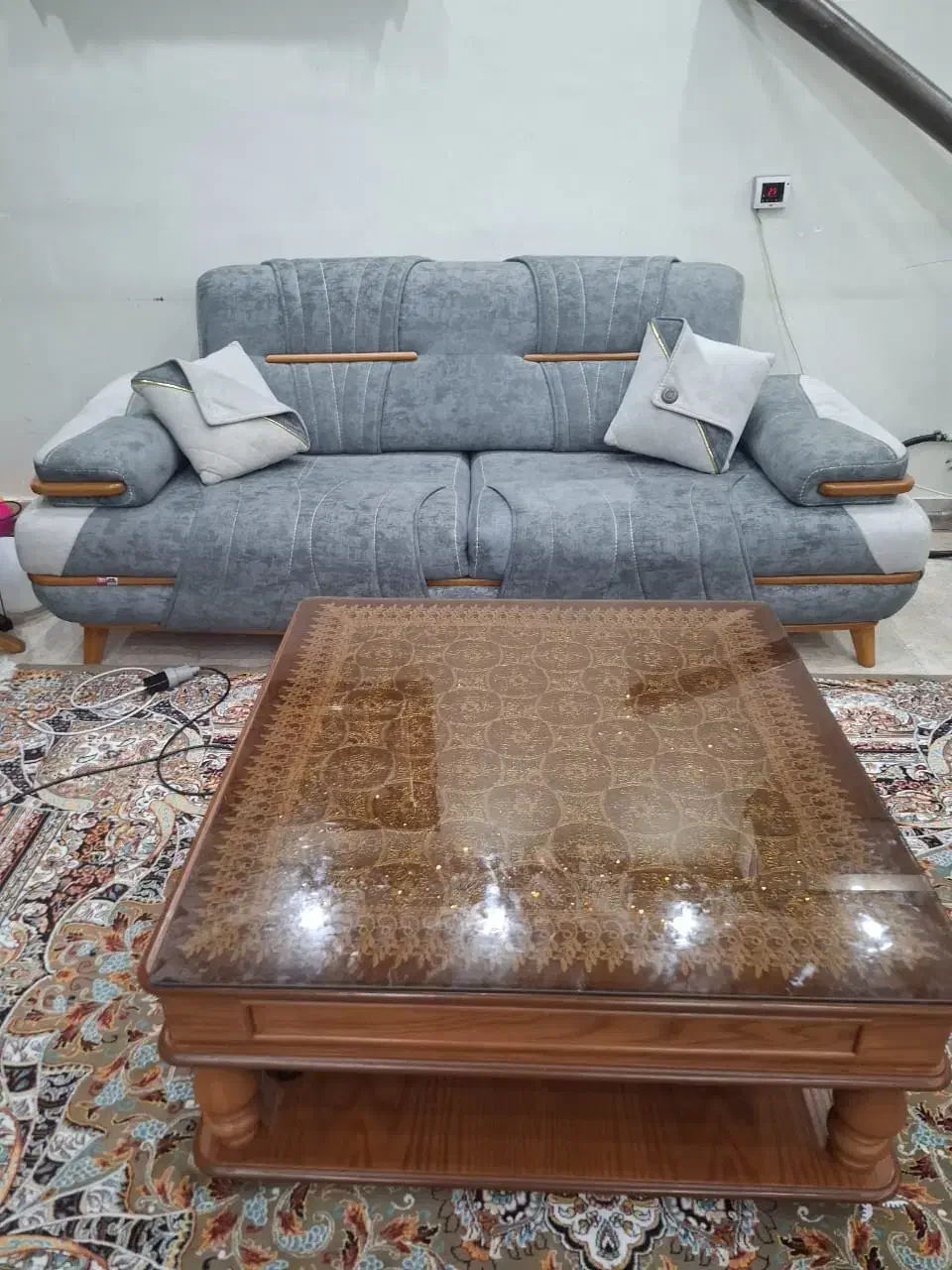 مبل ومیز|مبلمان خانگی و میز عسلی|نوشین شهر, |دیوار