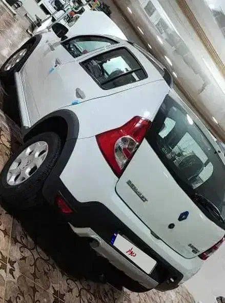 رنو ساندرو استپوی اتوماتیک در حد ، مدل ۹۶|خودرو سواری و وانت|قزوین, |دیوار