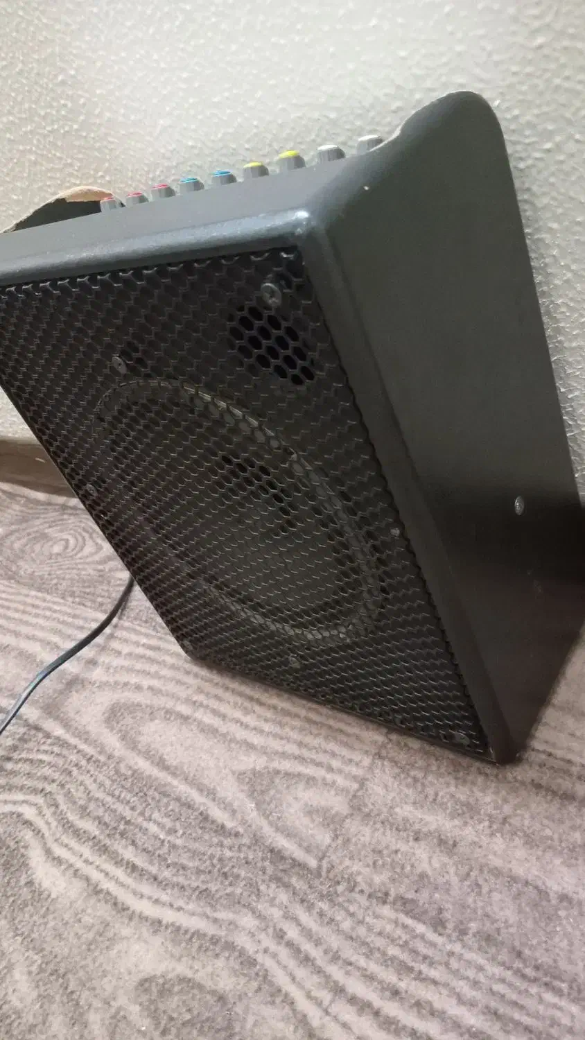 اکو تمیز|پخش‌کننده همراه|شاهین‌شهر, شهرک گلدیس|دیوار