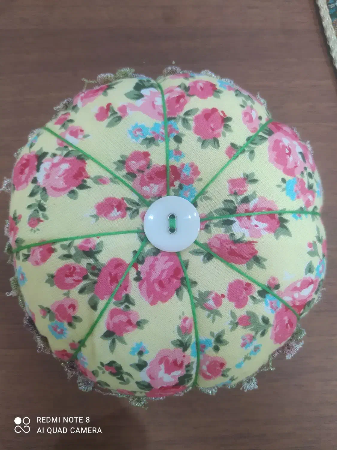 جاسوزنی|لوازم خیاطی و بافتنی|رشت, منظریه|دیوار