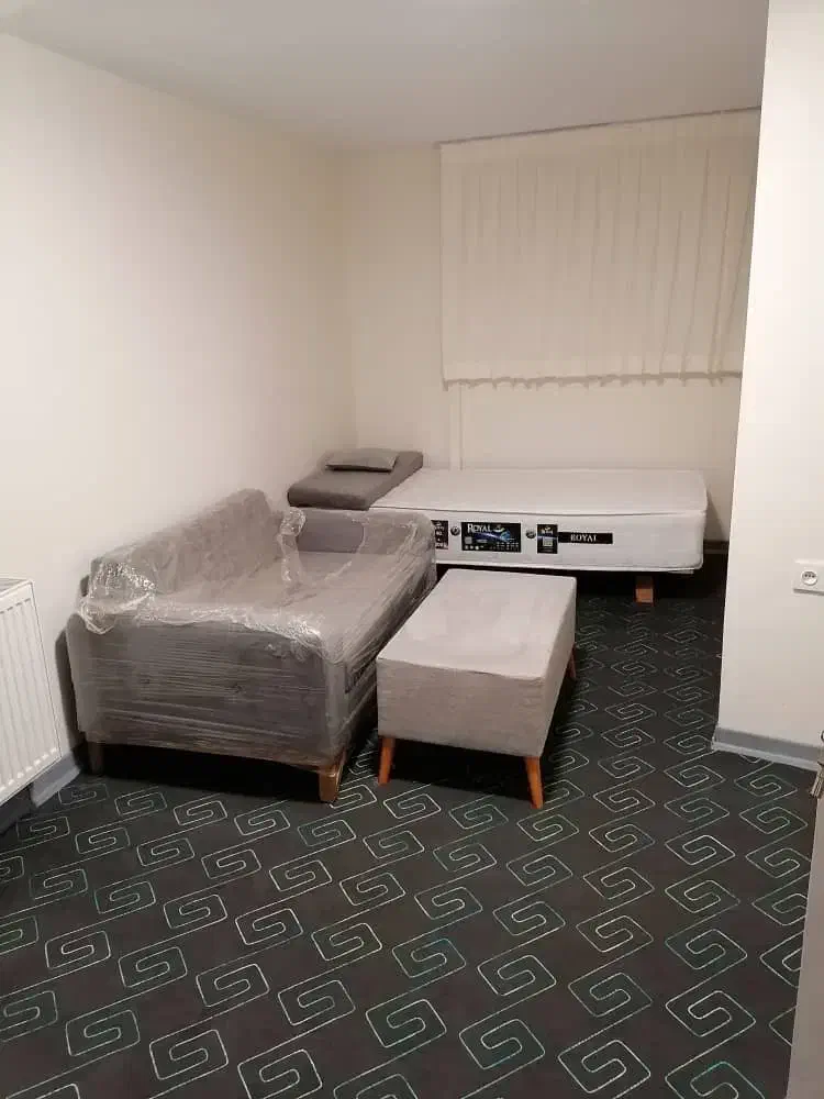 نیاوران یک خواب مبله