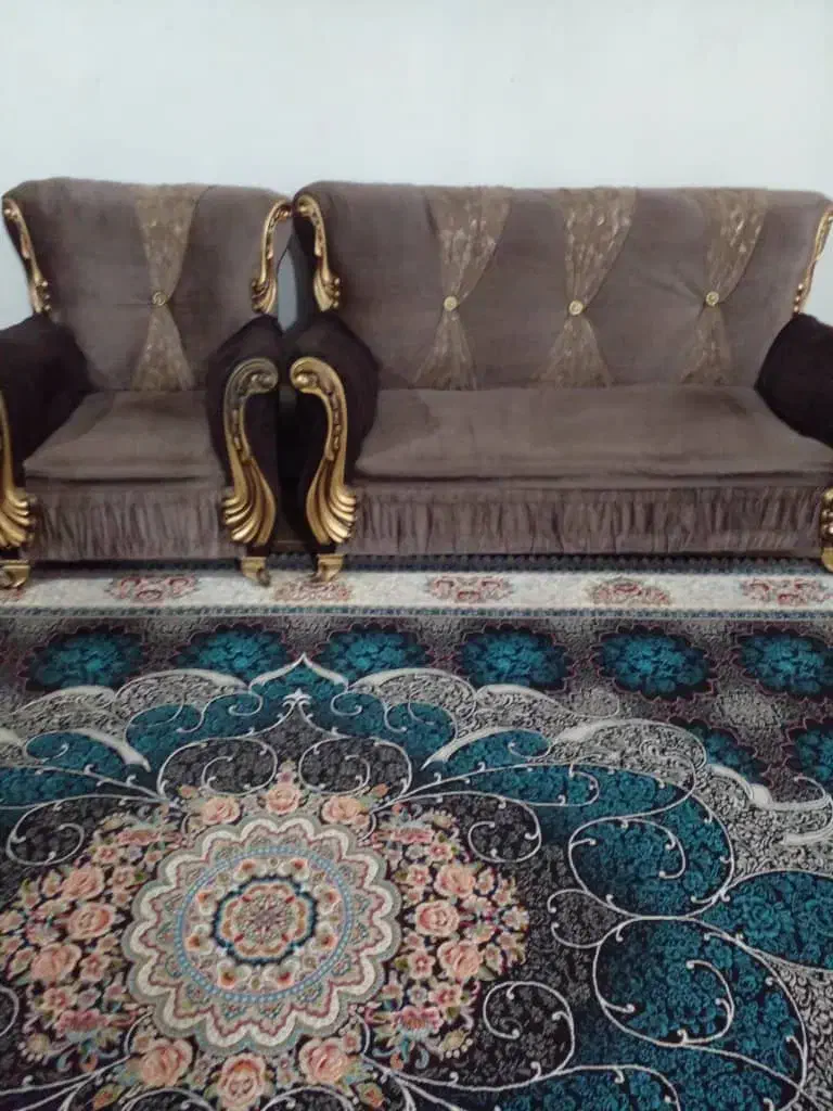 یک دست مبل ۷ نفره|مبلمان خانگی و میز عسلی|رشت, بالاکویه|دیوار