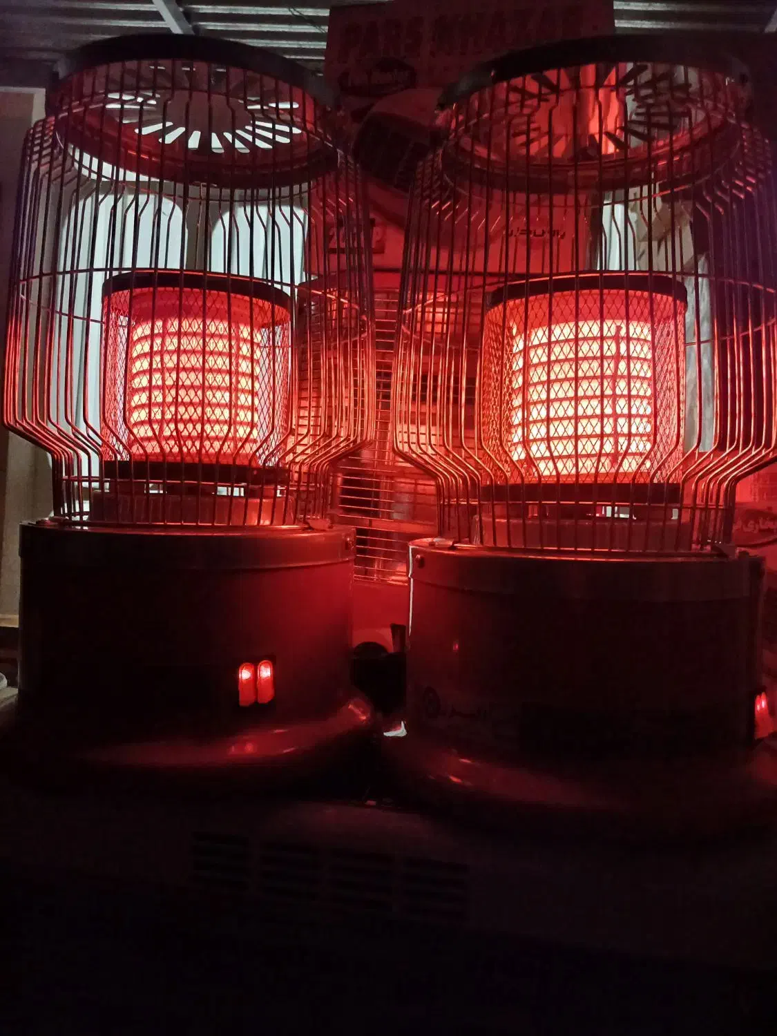 مارک ایران زمین فندار بدون فن ایستاده هیتر ۹۸۹۹۹۸۹|بخاری، هیتر، شومینه|شیراز, کفترک|دیوار