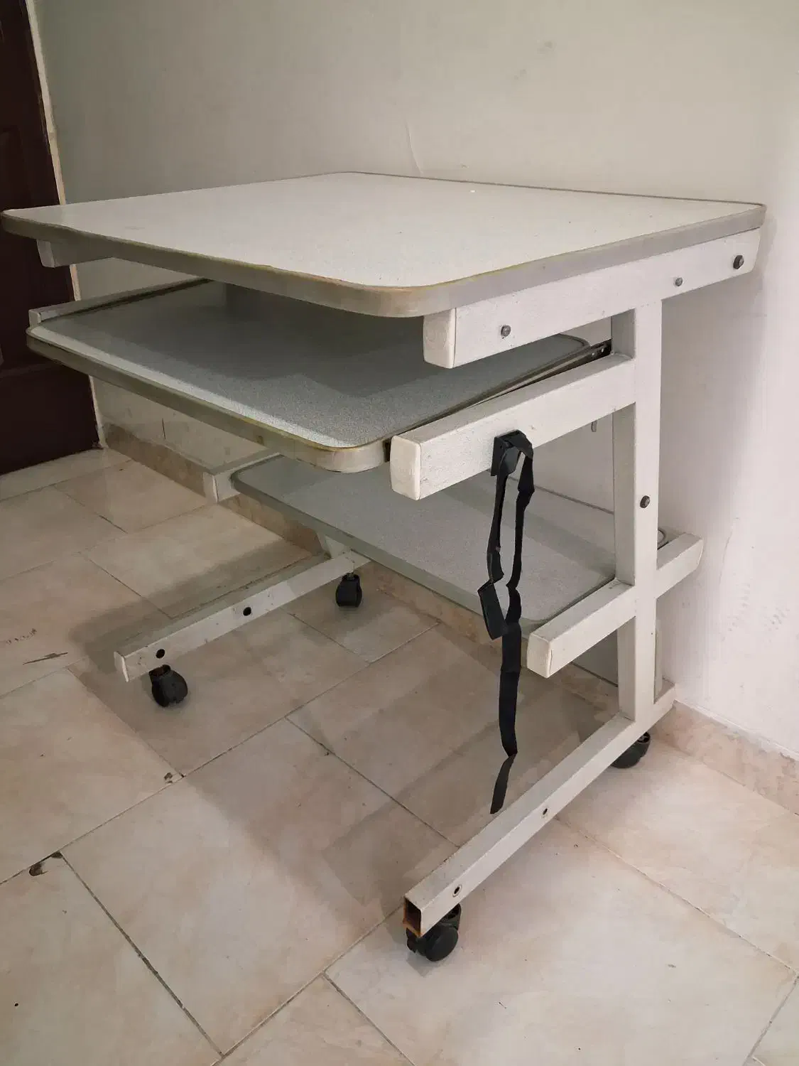 میز کامپیوتر|میز تحریر و کامپیوتر|یزد, |دیوار