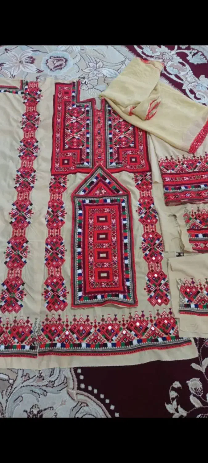 نیکشهر|لباس|نیک شهر, |دیوار